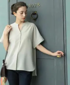OPAQUE.CLIP スキッパー金ボタンブラウス　ライトグレー　Lサイズ