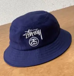 美品‼︎ Stussy バケットハット ネイビー 刺繍ロゴのサムネイル