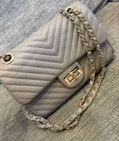 【美品】ORNELLA オルネラ キルティングキーチェーンバック グレージュ