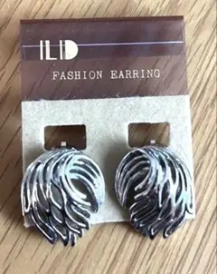 【新品未使用 】イヤリング アクセサリー シルバー