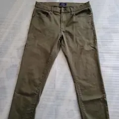 カーキ色 スリムフィット チノパンLL