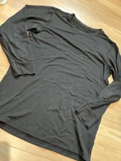 UNIQLO ヒートテック　メンズ　長袖　トップス