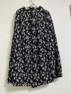 プリーツスカート白