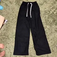 極暖　黒　ワイドパンツ フリース裏地 ウエスト紐付き