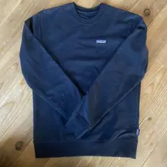 patagonia ブラック トレーナー