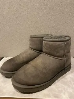 【UGG】ムートンブーツ グレーのサムネイル