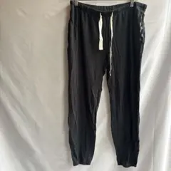 大サイズ 2XL amazon essentials ジョガーパンツ 黒 花柄