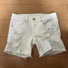 American Eagle ホワイトデニムショートパンツ
