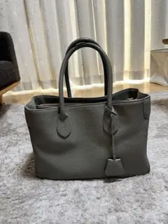 A.D.M.J. グレージュ　トートバッグのサムネイル