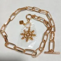 CHANEL ノベルティ雪の結晶チャームトップ　チェーン、ショパー、カード付き