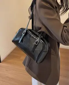 Item thumbnail for item b955ea30-72ee-411a-bd3b-f357a97c41ce