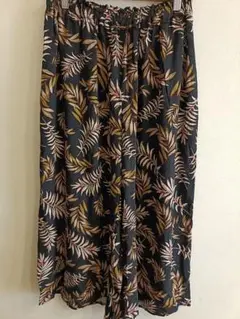 レディース　ゆったりパンツ