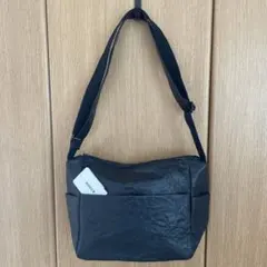 未使用　zuccaズッカ EMBOSSエンボス　ショルダーバッグ