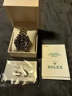ROLEX SUBMARINER DATE 自動巻き時計のサムネイル