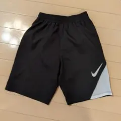 Nike 黒 水着 サイズ130
