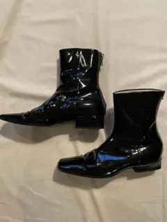 PRADA エナメルハーフブーツ　黒