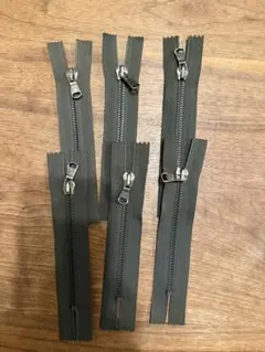 RACCANI ラッカーニ　ファスナー オリーブ　12cm 6本