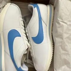 Nike ホワイト/ブルー スニーカー