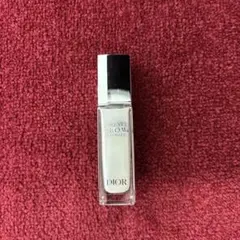 ディオールスキンフォーエバー　グロウマキシマイザー　パーリー