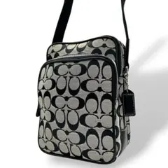 極美品　コーチ　ショルダーバッグ　シグネチャー　キャンバス　サコッシュ　U5