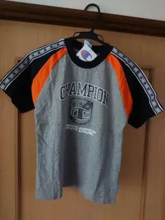 新品　チャンピオン　レトロ柄　半袖　Tシャツ　グレー　140cm