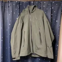 フード付きナイロンジャケット