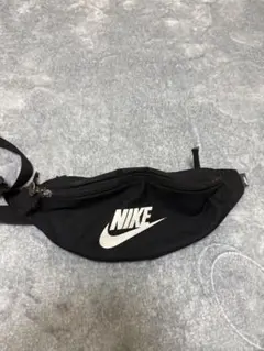 NIKE ボディバッグ ウエストポーチ ブラック