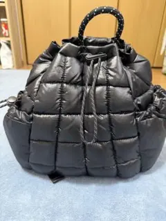 ブラックパデッドリュック