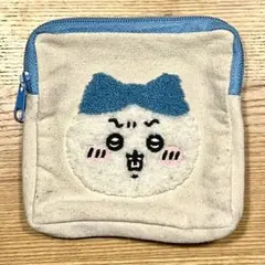 ちいかわ　もこもこポーチ　刺繍ポーチ　ハチワレ