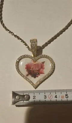 Item thumbnail for item 3e57cdf5-9c01-4e71-8655-1d9459c4c468