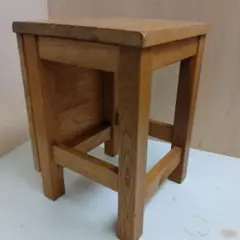 木の椅子
