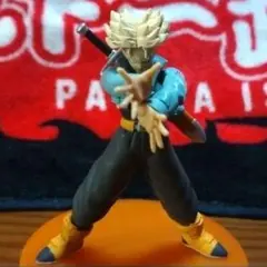 トランクス フィギュア 攻撃ポーズ　首肩肘腰稼働