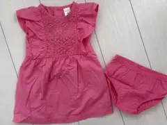新品⭐︎Carter's ⭐︎ベビーワンピース 、パンツセット9ヶ月用 ピンクのサムネイル