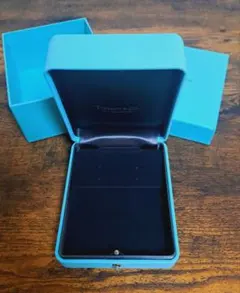 ティファニー ピアスケース 四つ穴 (大)② 空箱 ブルーBOX