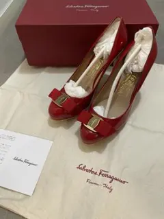 PRADA】97SS ベルベット サンダル 赤 厚底 36.5 - メルカリ