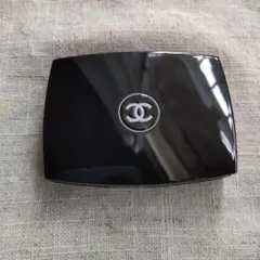 CHANEL シャネル TRAIT DE CARACTERE