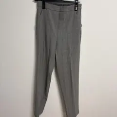 グレー チェック柄 スラックス　GU