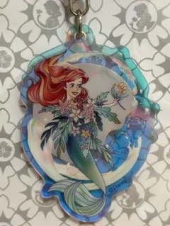 happyくじ　1番くじ　G賞　アクリルキーホルダー　アリエル　ディズニー100