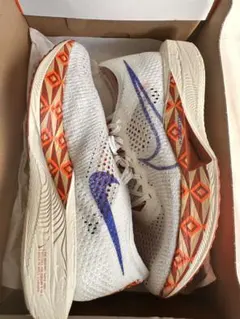 【試し履きのみ大人気モデル限定カラー】ナイキ ヴェイパーフライ3