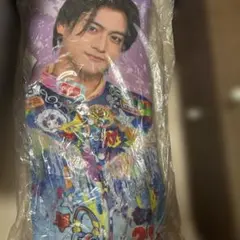 リアルピース かずぅ ロング枕 - メルカリ