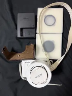 Nikon1 J1ホワイト レンズキット フィルター付き