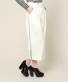 JEANASIS 起毛ワイドクロップドパンツ 未使用タグ付き美品(ホワイト)