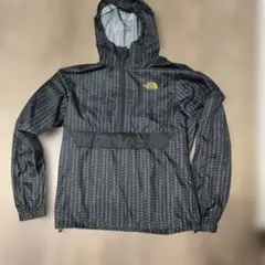 The North Face ブラック ナイロンジャケット
