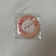 ちいかわ ビスケット 刺繍缶バッジのサムネイル
