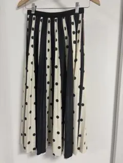 新品未使用タグ付きkoibito misaki 白黒ドットプリーツロングスカート