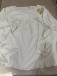 【新品】studio CLlP 刺繍入りホワイトコットンシャツ