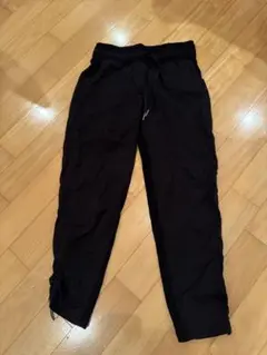 ルルレモン⭐︎痩せ見えパンツ