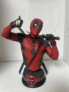 【未開封】デッドプール Happyくじ A賞 バストアップスタチュー A賞の「デッドプール バストアップスタチュー」。 - 「デッド