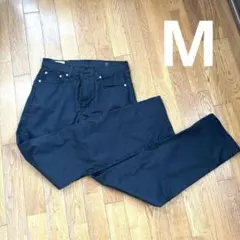 ブラック チノパン