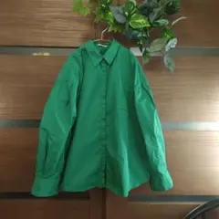 AMBIENT鮮やかなグリーン ビッグシルエット 長袖シャツ価格：17,380円のサムネイル